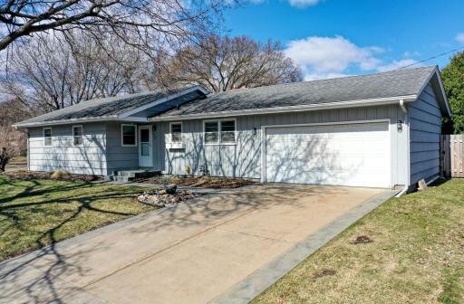 725 Pontiac Place, Saint Paul, MN 55120