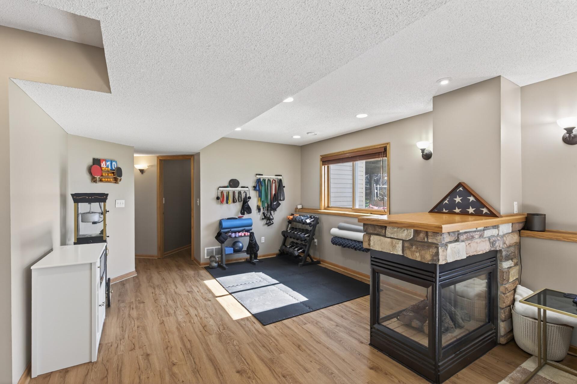 Walking toward the hallway/ bath, you ll appreciate all the storage available