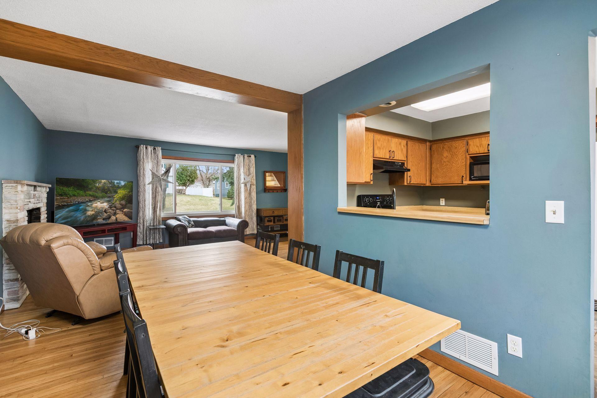 There is even a cute cut out between the kitchen and the dining room -makes serving a breeze