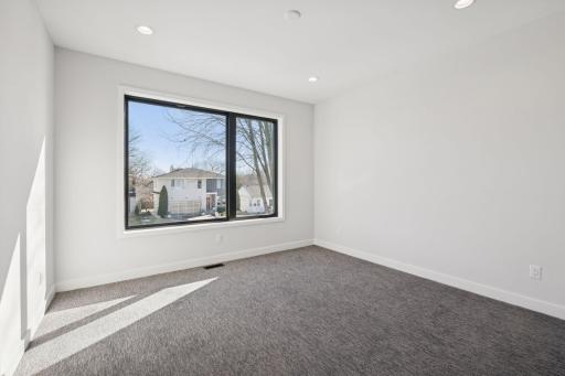 6132 Oaklawn Avenue, Edina, MN 55424