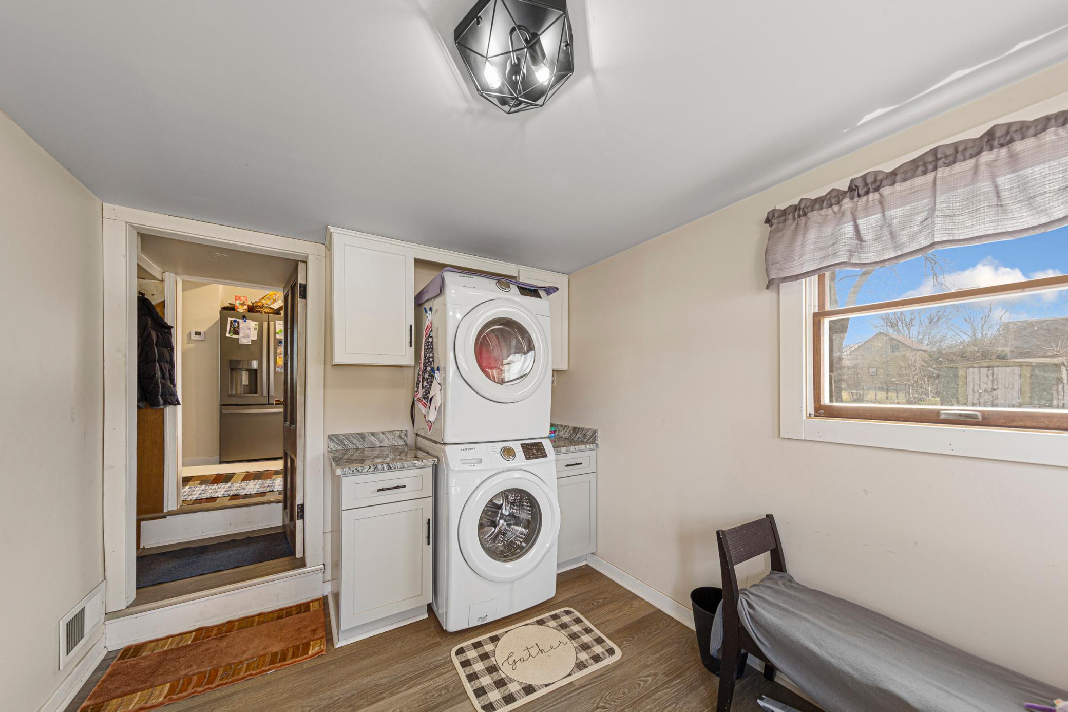 21 laundry_mudroom.jpg