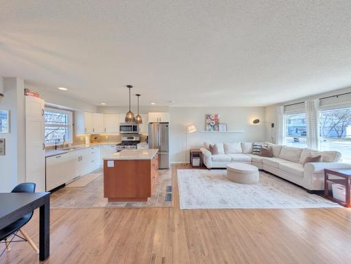 8500 34th Avenue N, Minneapolis, MN 55427