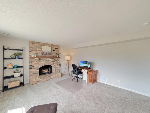 8500 34th Avenue N, Minneapolis, MN 55427