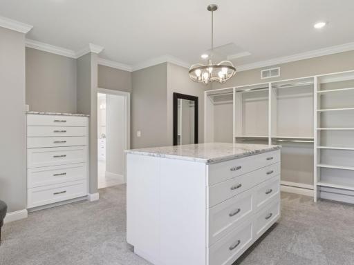 5255 Pagenhart Lane SW, Rochester, MN 55902