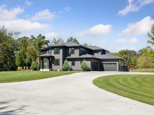 5255 Pagenhart Lane SW, Rochester, MN 55902