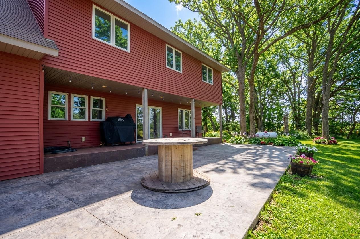 backpatio2.jpg