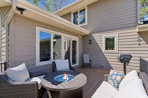 2521 Abbey Hill Drive, Hopkins, MN 55305