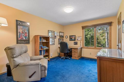 2521 Abbey Hill Drive, Hopkins, MN 55305