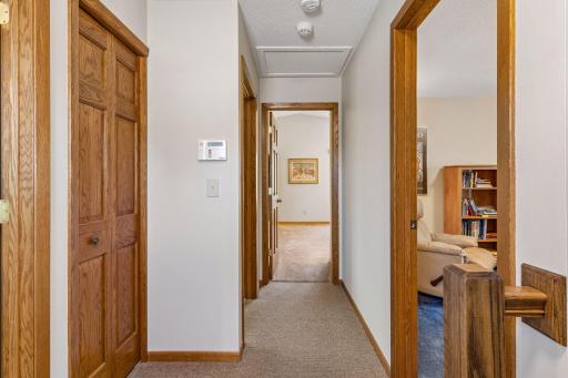 2521 Abbey Hill Drive, Hopkins, MN 55305