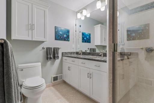 2521 Abbey Hill Drive, Hopkins, MN 55305