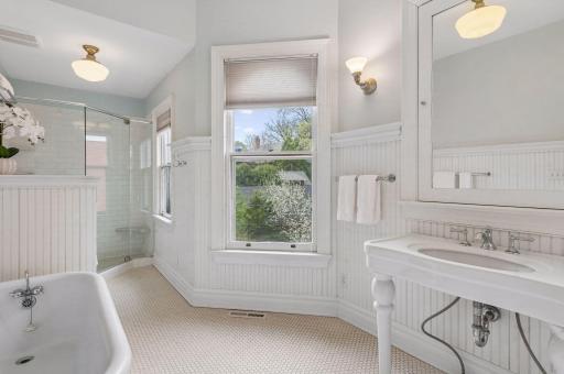 458 Holly Avenue, Saint Paul, MN 55102