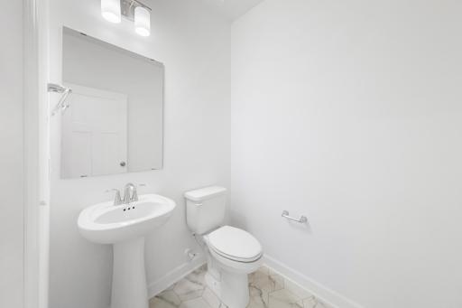 (Photo of an inventory home, actual homes finishes will vary)