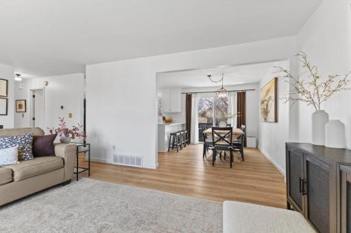Vivid Spaces_15512 Ridgemont Ave SE_15.jpg
