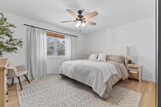 Vivid Spaces_15512 Ridgemont Ave SE_25.jpg