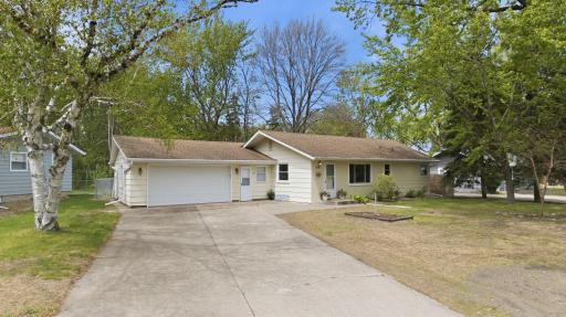 5301 Quebec Avenue N, Minneapolis, MN 55428