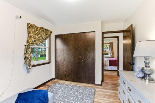 9324 30th Avenue N, Minneapolis, MN 55427
