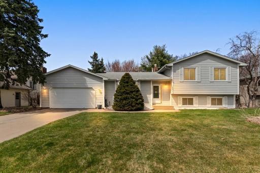 1531 Oakwood Terrace, Saint Paul, MN 55126