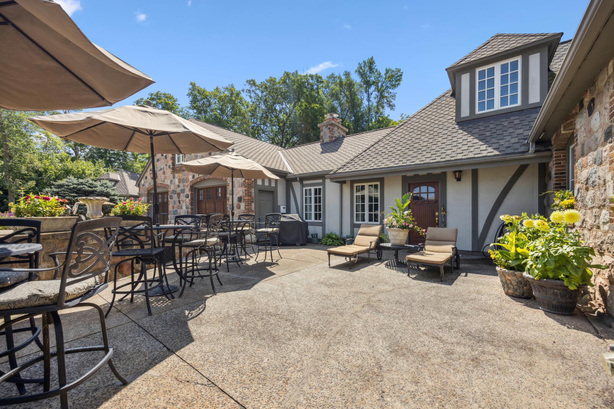 13001 Twilight Road - Custom Concrete Private Patio