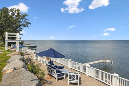 13001 Twilight Road - Lakeside Lounge Area