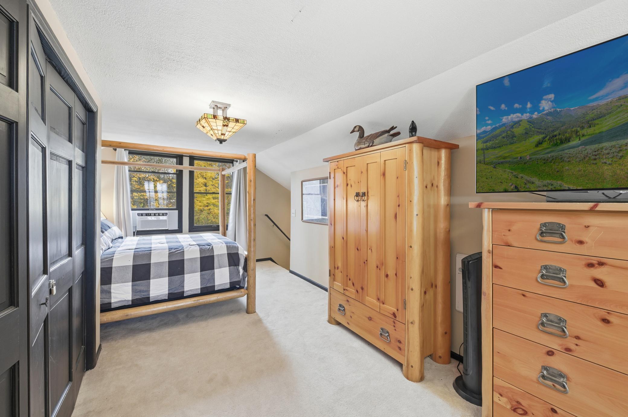 13001 Twilight Road - Upper Level Bunkhouse Bedroom #2