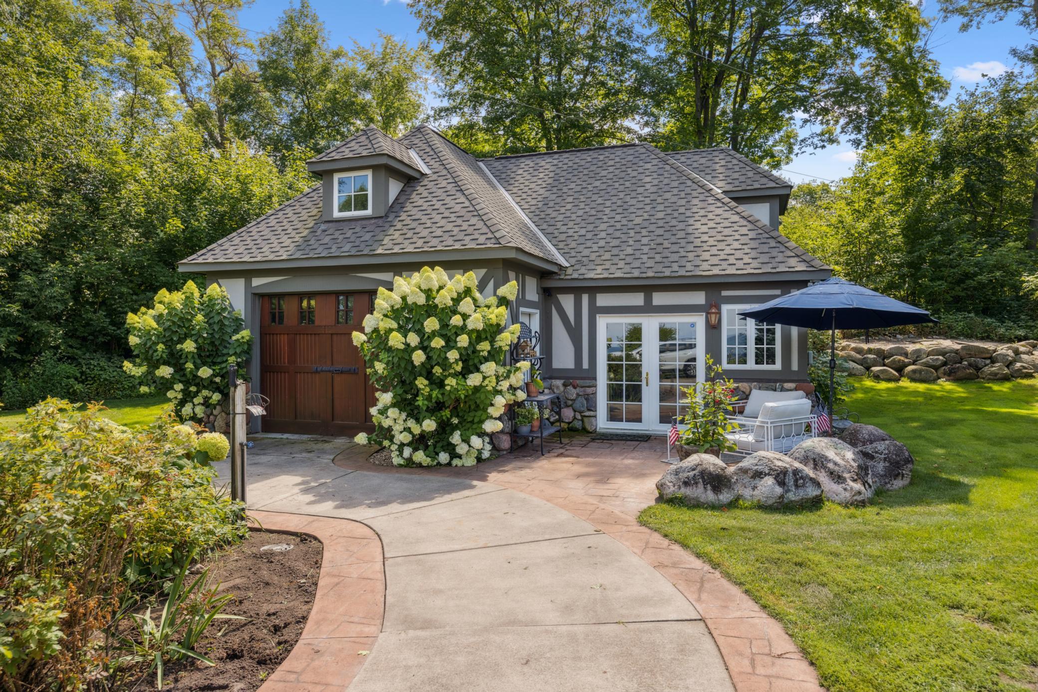 13001 Twilight Road - Carriage House, Guest House Patio