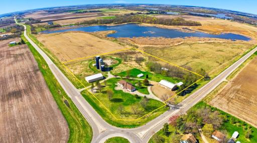 2068 Millersburg Blvd W, Dundas, MN 55019