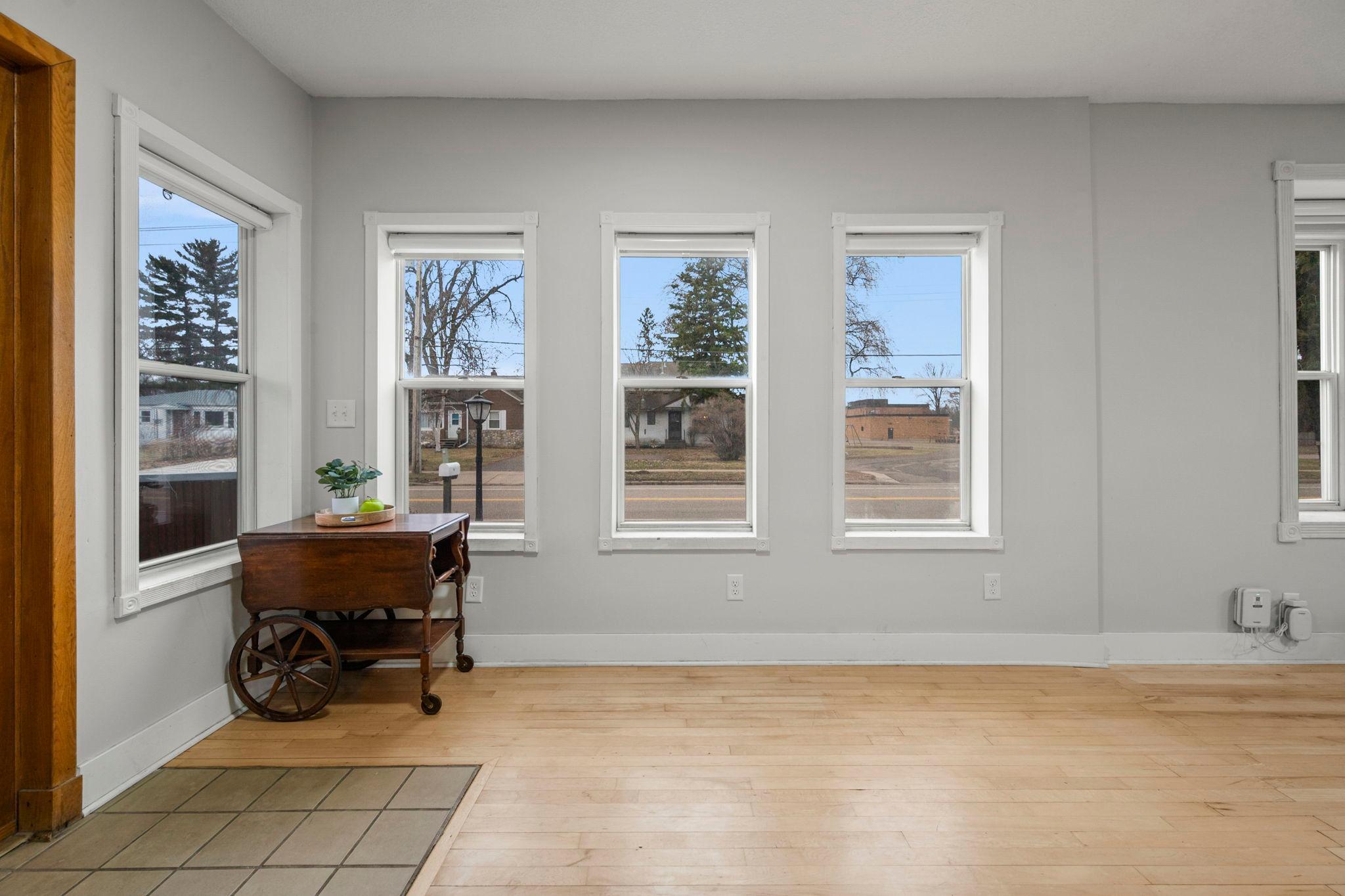 6-web-or-mls-1961 9th St-49.jpg