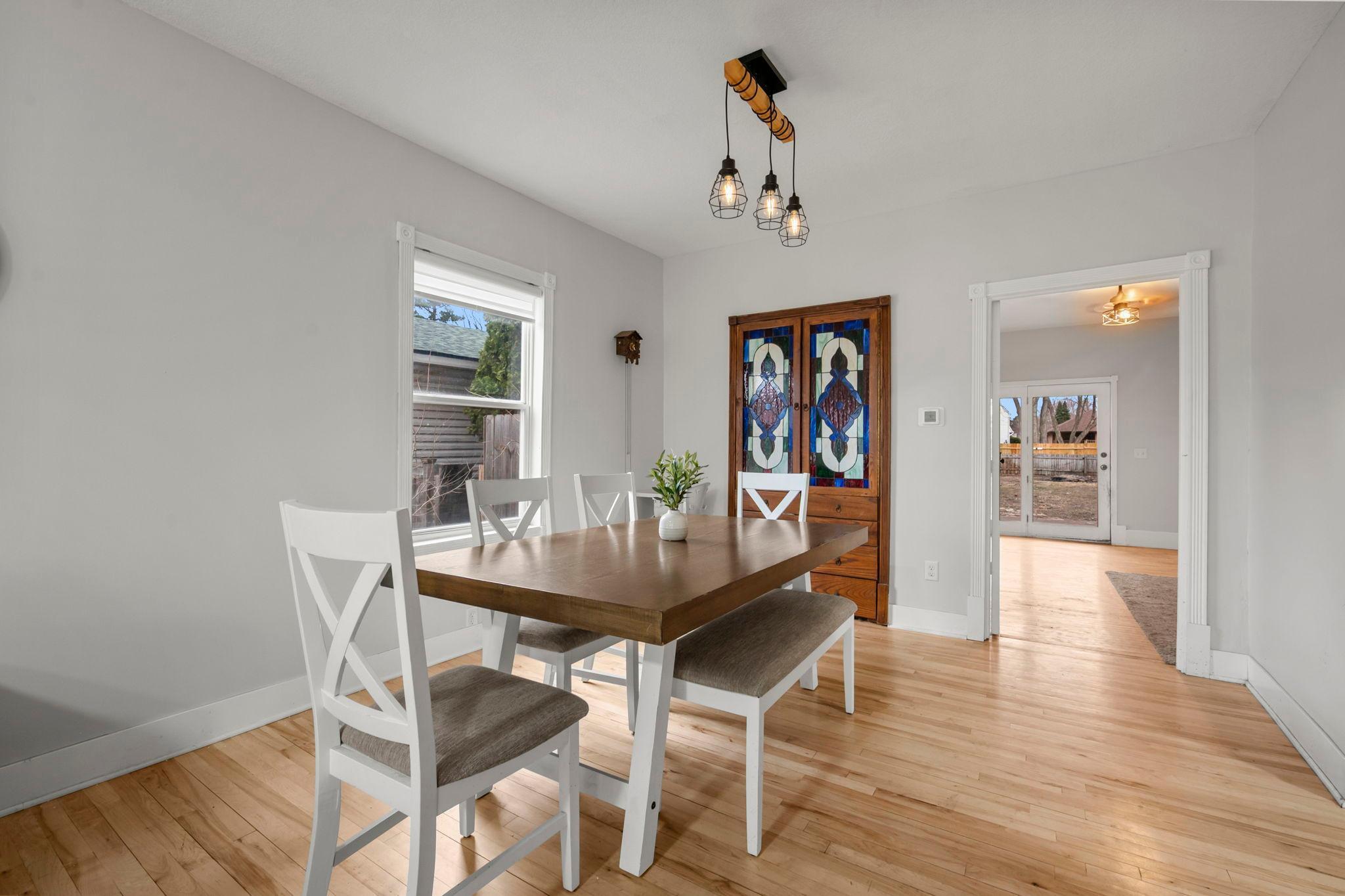 12-web-or-mls-1961 9th St-74 (2).jpg