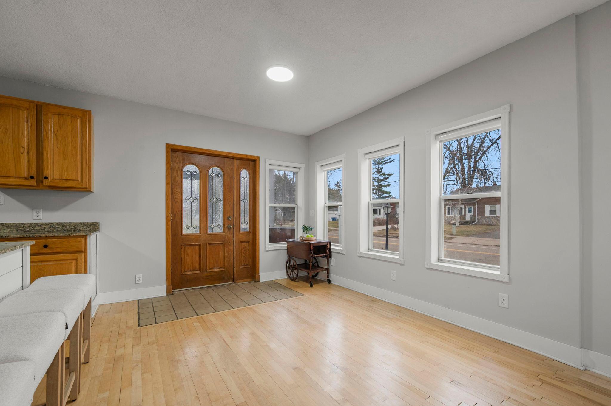 16-web-or-mls-1961 9th St-34.jpg