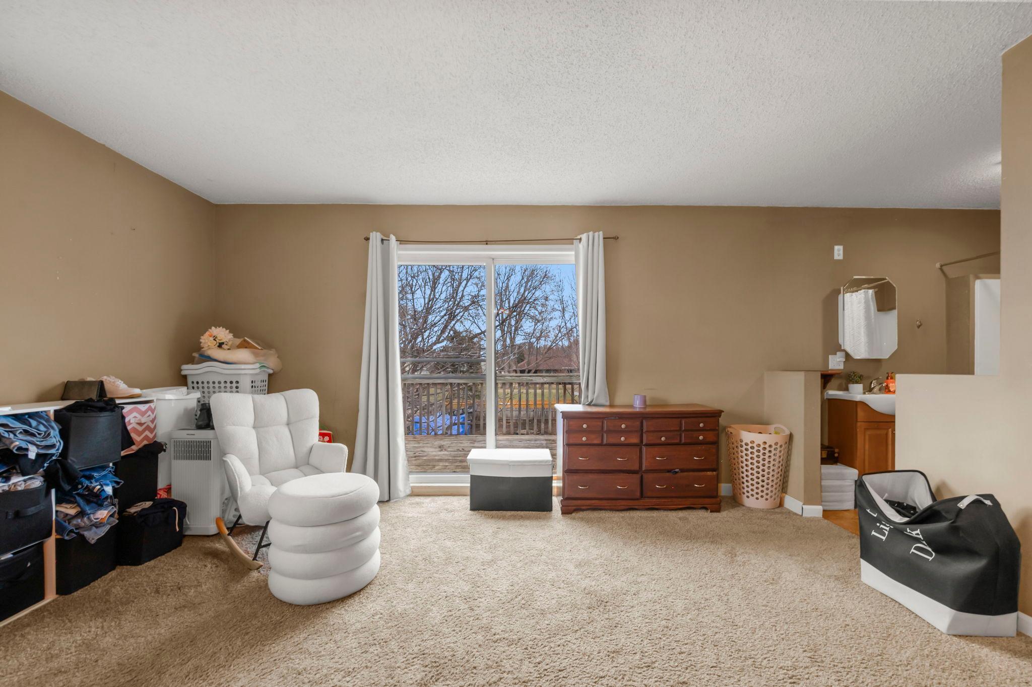 39-web-or-mls-1961 9th St-244 (2).jpg