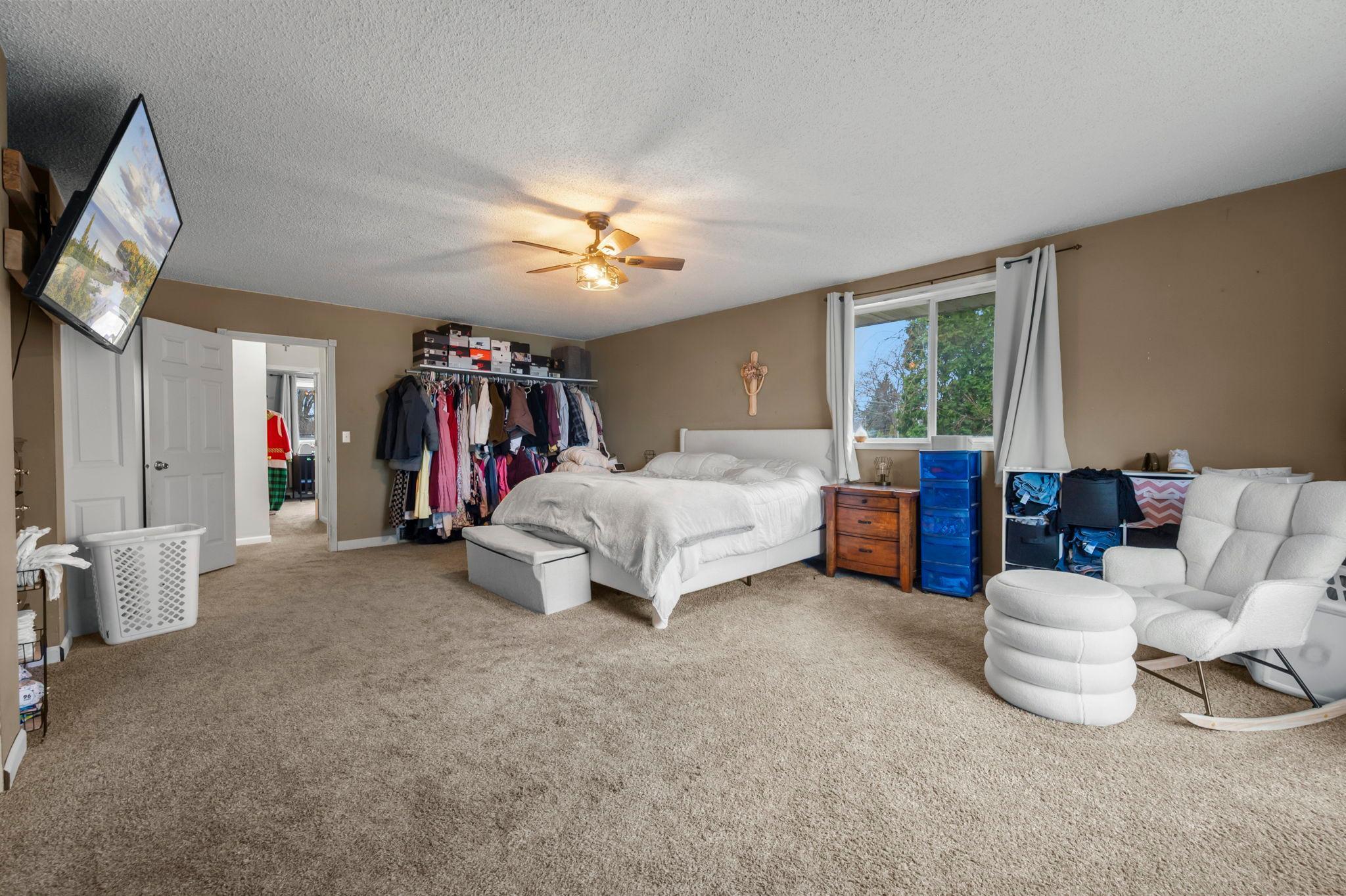 38-web-or-mls-1961 9th St-224 (2).jpg