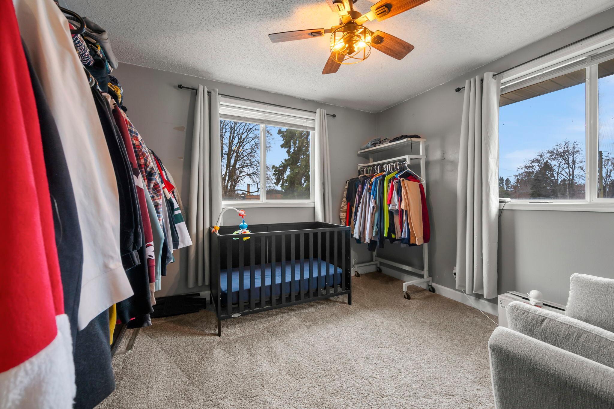 45-web-or-mls-1961 9th St-194 (2).jpg