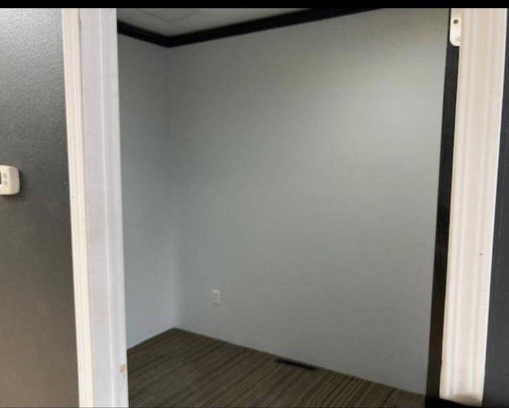 300 Office Space 1.jpg