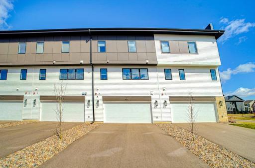 4992 161st Street W, Lakeville, MN 55044