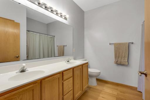 7407 Derby Lane, Shakopee, MN 55379