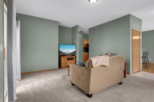 7407 Derby Lane, Shakopee, MN 55379