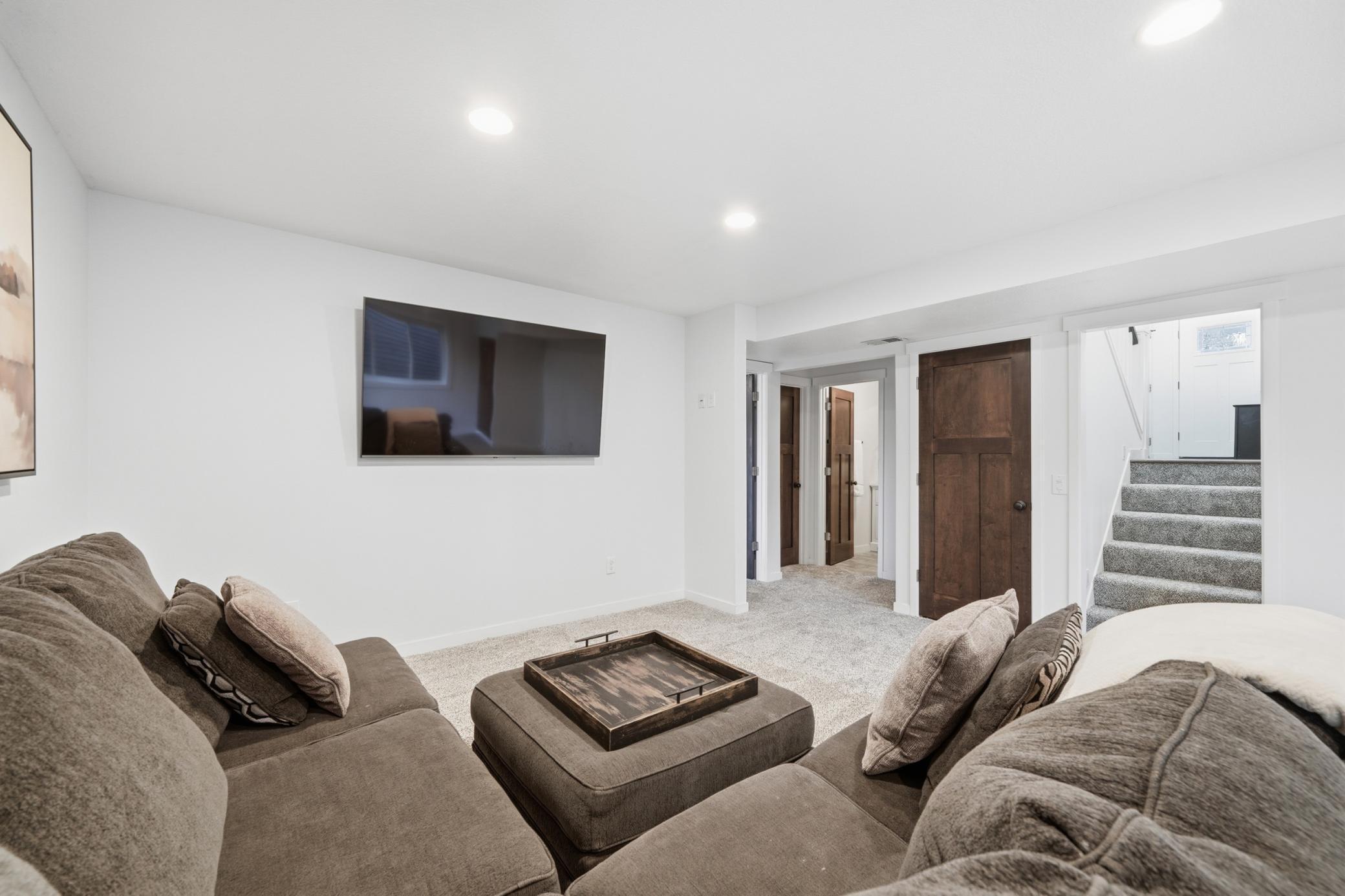 5480 w 131st st, savage, mn 55378 0221.jpg