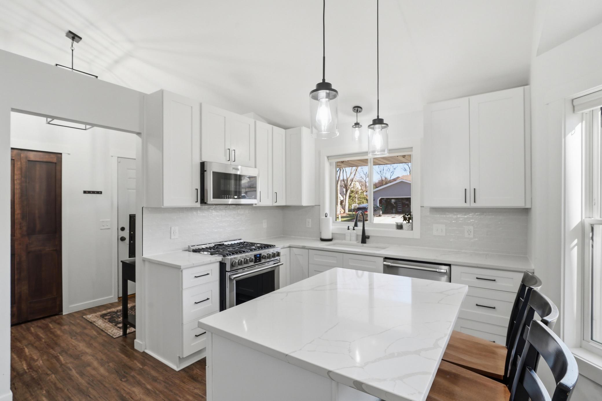 5480 w 131st st, savage, mn 55378 0026.jpg