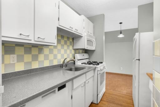 1912 Dupont Avenue S, 405, Minneapolis, MN 55403