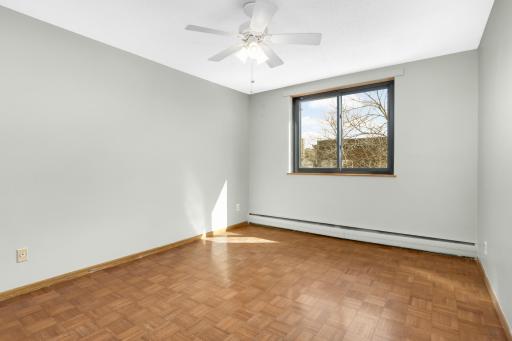1912 Dupont Avenue S, 405, Minneapolis, MN 55403