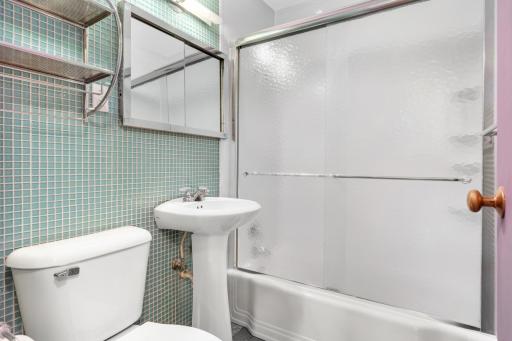 1912 Dupont Avenue S, 405, Minneapolis, MN 55403