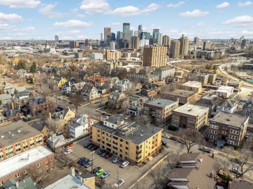 1912 Dupont Avenue S, 405, Minneapolis, MN 55403