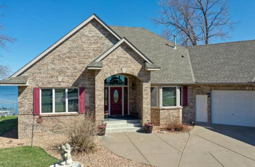 7728 Hilo Lane N, Forest Lake, MN 55025