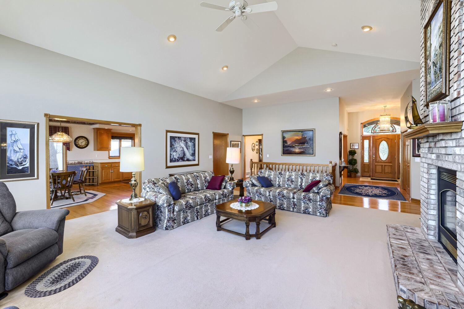 7728 Hilo Ln N - Web Quality - 010 - 07 Living Room.jpg