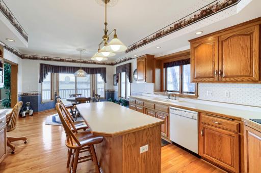 7728 Hilo Ln N - Web Quality - 012 - 09 Kitchen.jpg