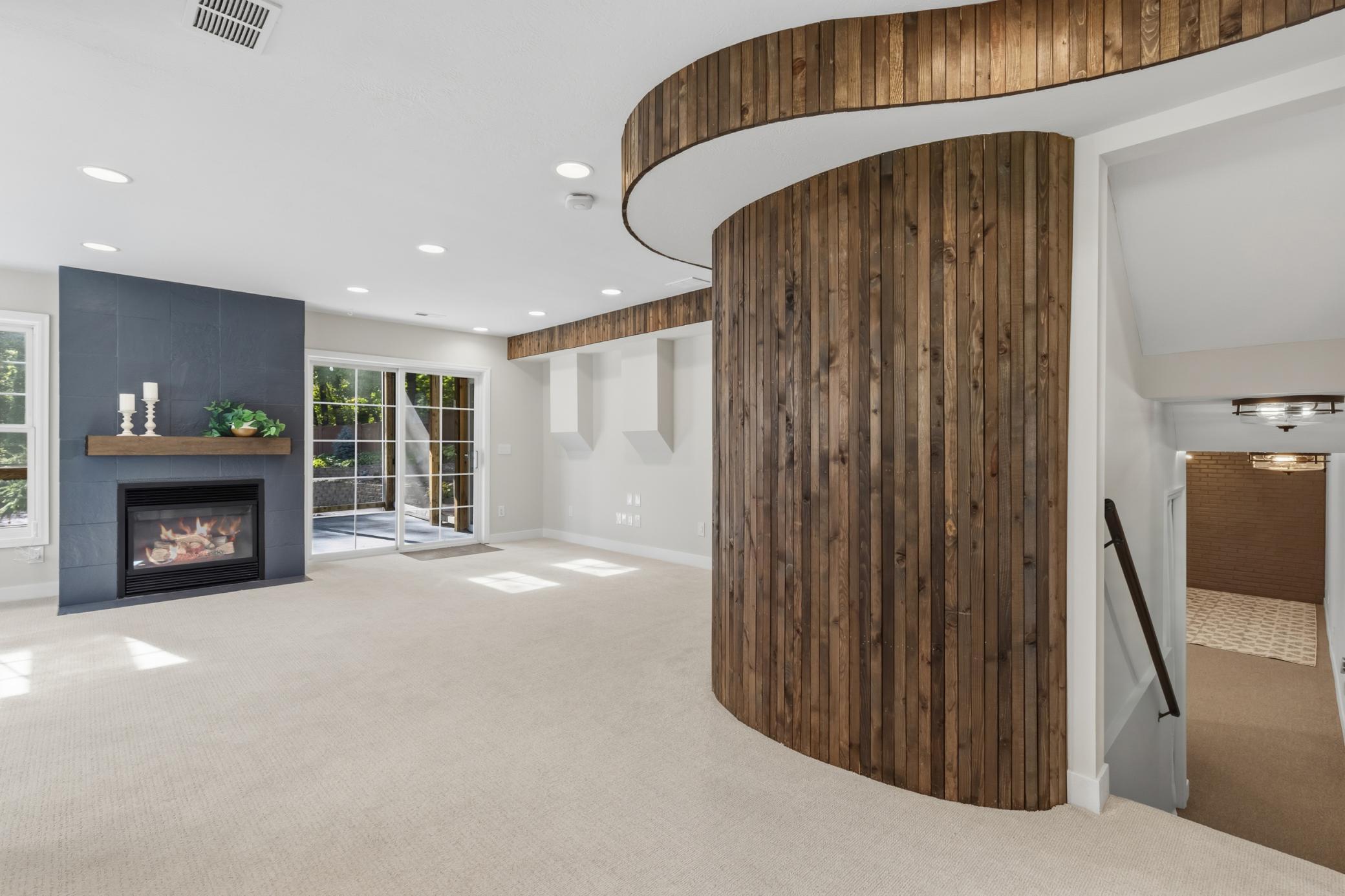 Onto the Basement which offers another Family Room, 1 bathroom and 1 bedroom