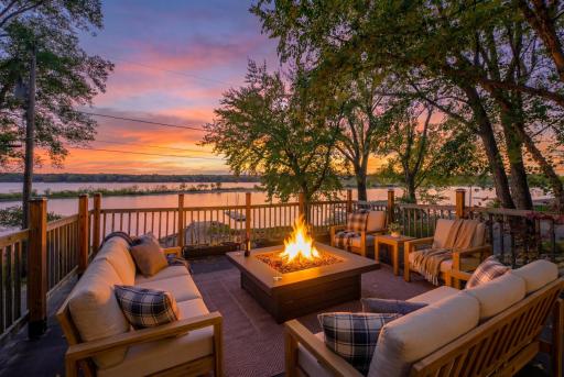 Wake up to stunning river views and unwind with unforgettable sunsets at this beautifully refreshed riverside cottage on the scenic St. Croix River.