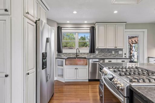 304 Valley High Road, Burnsville, MN 55337