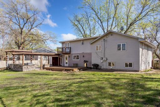 304 Valley High Road, Burnsville, MN 55337