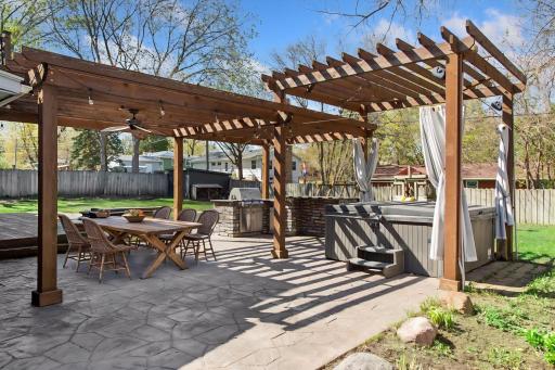 304 Valley High Road, Burnsville, MN 55337